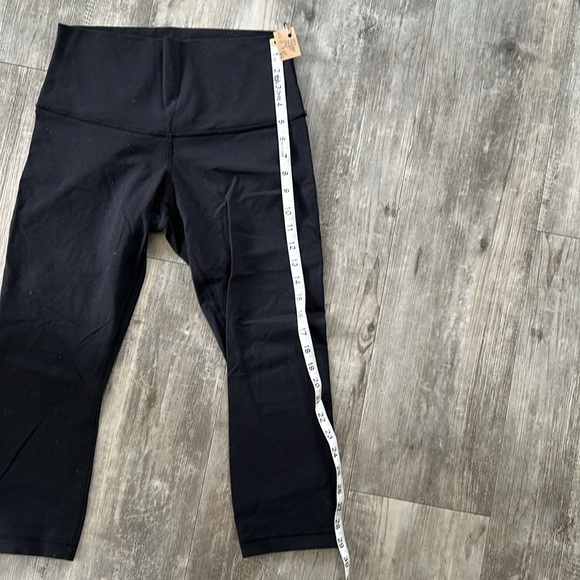 LULULEMON HI RISE/FOLD DOWN WUNDER UNDER CROP - Picture 2 of 7